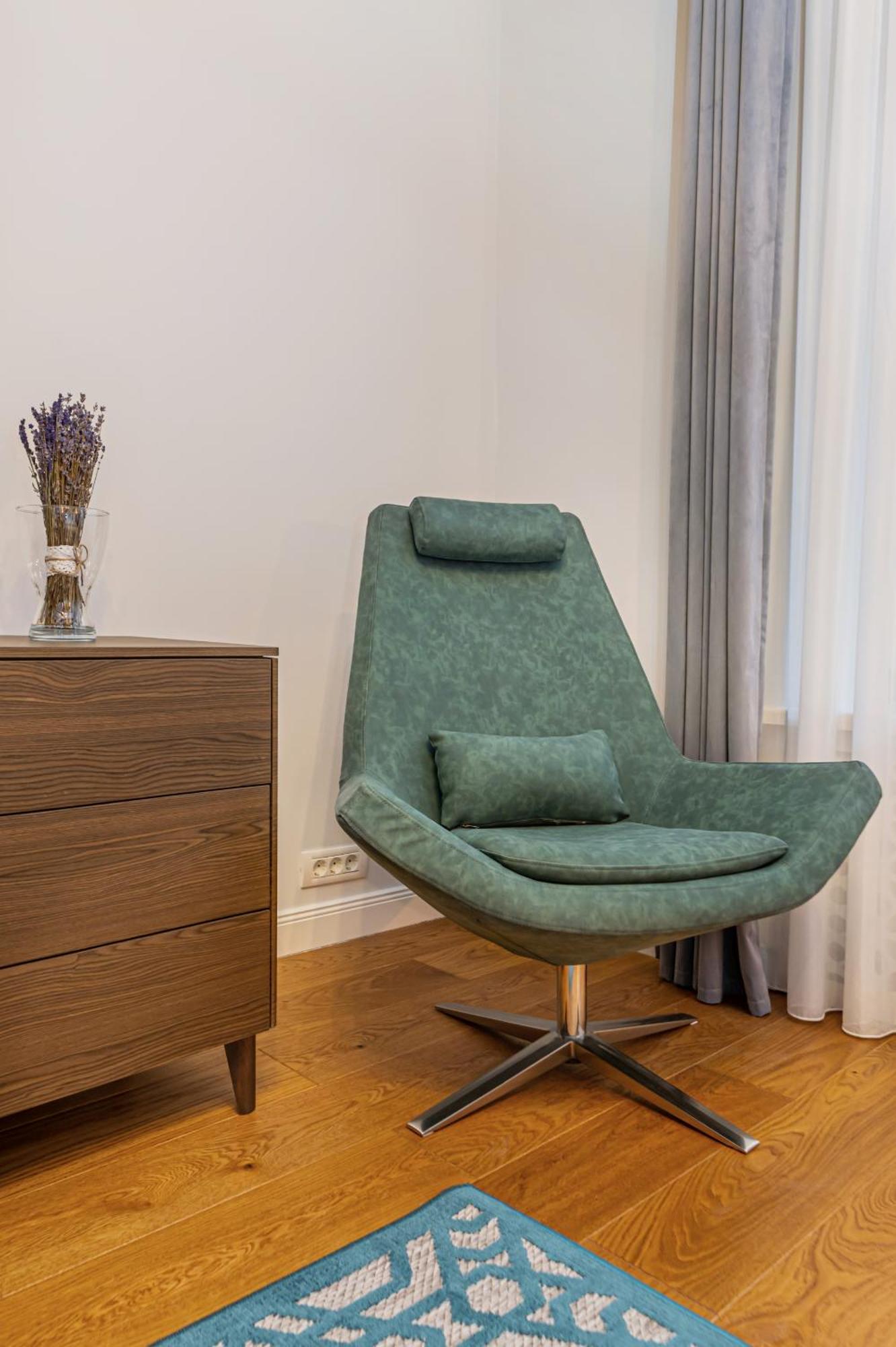 Apartment Poarta Schei 18 *