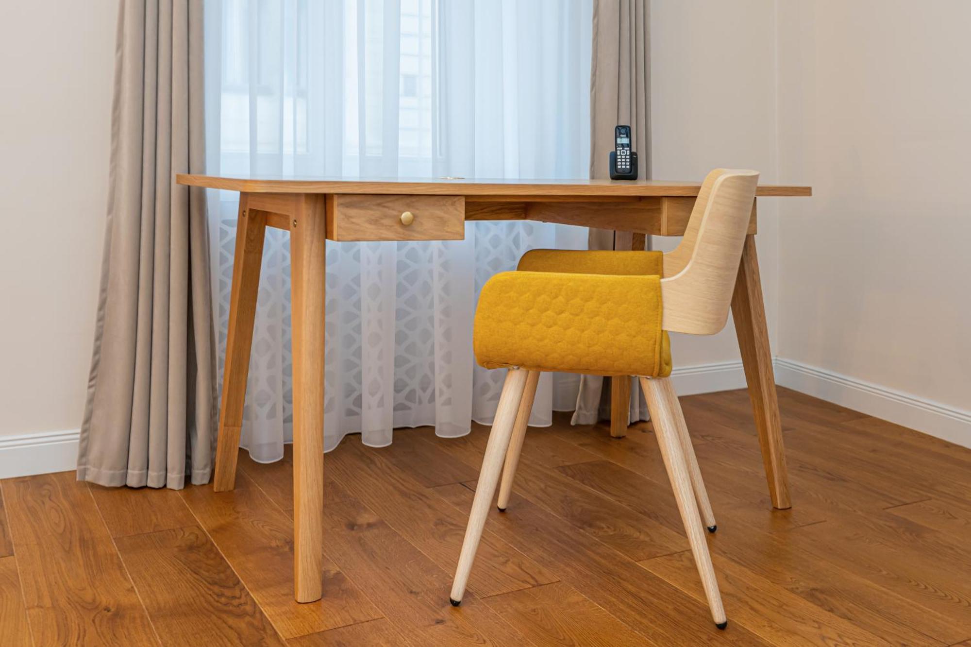 Apartment Poarta Schei 18